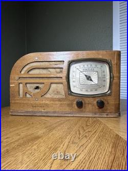 1939 Simplex Model U61T Asymmetrical Wood Tube Radio For Parts / Repair
