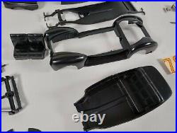 1940 Ford Deluxe Tudor Sedan AMT 125 Model Kit 240 Parts Lot