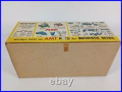 1940 Ford Deluxe Tudor Sedan AMT 125 Model Kit 240 Parts Lot