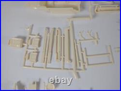 1964 Chevrolet Impala SS Hardtop AMT 125 Model Kit 6724 Parts Lot