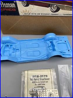 1/25 AMT 1960 Ford Starliner Hardtop + Photo Etch Parts Screw Bottom New Vintage