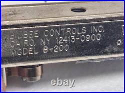 461248 Mavrik Thermostat New Out Of Box Oem Genuine Parts Model B-200 OEM