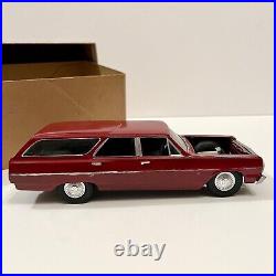 AMT 125 1964 Chevelle Station Wagon Advanced Custom Kit -BUILT, MISSING PARTS