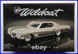 AMT/Ertl 1970 Buick Wildcat 125 Model King Kit NIB Factory Sealed Parts 2007