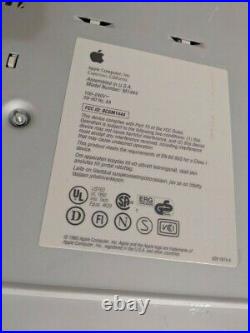 Apple Macintosh Centris 610 Model M1444 Original Parts Turns On UNTESED