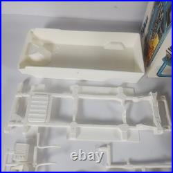 Dodge Custom Street Van Street Connection MPC 125 Model Kit 1-0414 Parts Lot