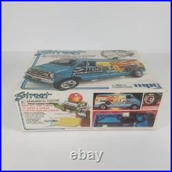 Dodge Custom Street Van Street Connection MPC 125 Model Kit 1-0414 Parts Lot