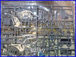 Fujimi 1/24 Ferrari 365GTB/4 Daytona Spyder Enthusiast Model with Etching Parts