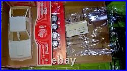 Fujimi MITSUBISHI STARION 2000 TURBO GSR-X 1/24 Model Kit 124 PARTS