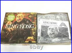 KING KONG Aurora 1972 GLOW IN THE DARK MODEL KIT Mint parts on trees