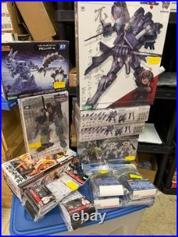 Kotobukiya / Bandai Assortment of Kits and Accessories 17 Pieces