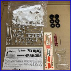 MPC 1974 Plymouth Barracuda 1/25 Model Kit #1-7402-250 Unbuilt Sealed Parts