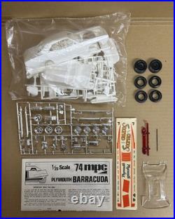 MPC 1974 Plymouth Barracuda 1/25 Model Kit #1-7402-250 Unbuilt Sealed Parts
