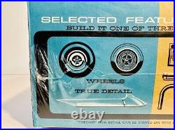 NOS AMT 1968 Corvette Stingray Model Kit #6928