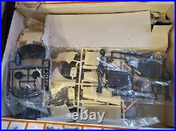 Pocher 1932 Alfa Romeo Spider Touring Gran Sport 18 Plastic Model Parts Car Kit