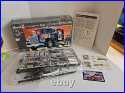 REVELL 1/24 SCALE FREIGHTLINER FLD 120 CONVENTIONAL SEALED Parts CIRCA 1995 VMCP