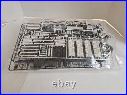 REVELL 1/24 SCALE FREIGHTLINER FLD 120 CONVENTIONAL SEALED Parts CIRCA 1995 VMCP