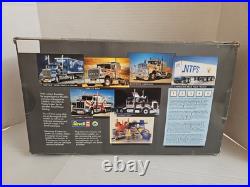 REVELL 1/24 SCALE FREIGHTLINER FLD 120 CONVENTIONAL SEALED Parts CIRCA 1995 VMCP