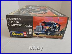 REVELL 1/24 SCALE FREIGHTLINER FLD 120 CONVENTIONAL SEALED Parts CIRCA 1995 VMCP