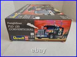 REVELL 1/24 SCALE FREIGHTLINER FLD 120 CONVENTIONAL SEALED Parts CIRCA 1995 VMCP
