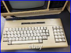 Rare Vintage Radio Shack/tandy Trs-80 Portable Computer Model 4p As-is For Parts