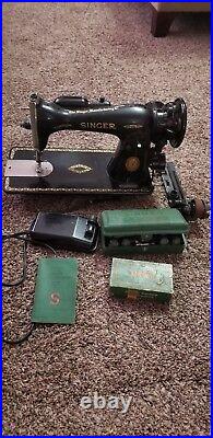 SINGER SEWING MACHINE MODEL 15-91 original instructions and parts vintage 1950s
