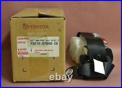 Toyota Genuine Parts Model 73210-07080-C0 Belt Asm Front Seat Outer RI Black