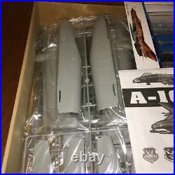 Trumpeter 02214 1/32 A10A Thunderbolt II model kit Resin parts