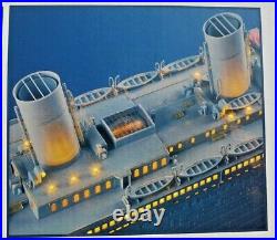 Trumpeter 1/200 Titanic Passenger Liner Model With P/e Parts & Led Lights 03719
