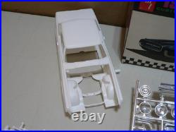 Vintage AMT 1967 Thunderbird H. T. 1/25 Model Kit 6227-170 New Open Box Parts