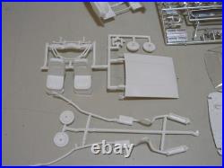 Vintage AMT 1967 Thunderbird H. T. 1/25 Model Kit 6227-170 New Open Box Parts