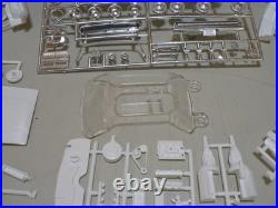 Vintage AMT 1967 Thunderbird H. T. 1/25 Model Kit 6227-170 New Open Box Parts