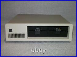 Vintage IBM Personal Computer Model 5150 Powers On/For Parts