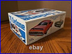 Vintage MPC 1971 MERCURY CYCLONE SPOILER 125 Scale 7124 Box & Parts Model Car