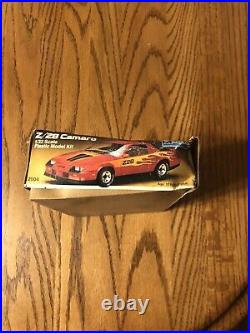 Vtg 1981 Monogram Z/28 Camaro 132 Scale RARE! OPENED see photos for all parts