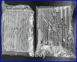 Vtg 80s Revell Launch Tower & Space Shuttle & Robotech Factory Model READ