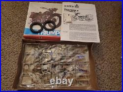 Vtg ERTL ESCI Triumph 3-HW #8292 1/9 Scale Model Kit Open Box Looks Complete